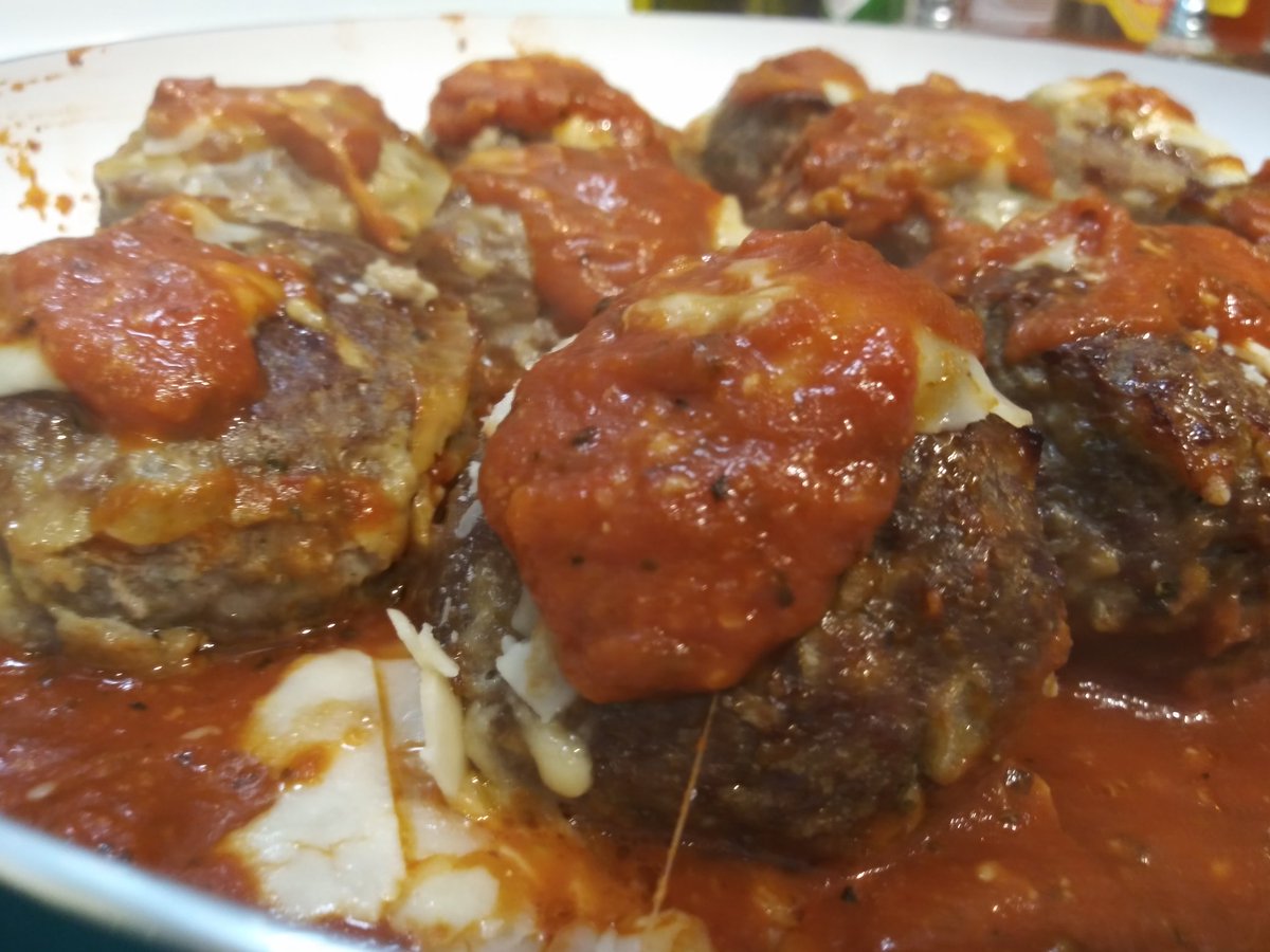 content warning for MEAT because FUCK GORDON RAMSAY he eats shit WE EAT meatBALLS https://t.co/PKvkBQBNlf