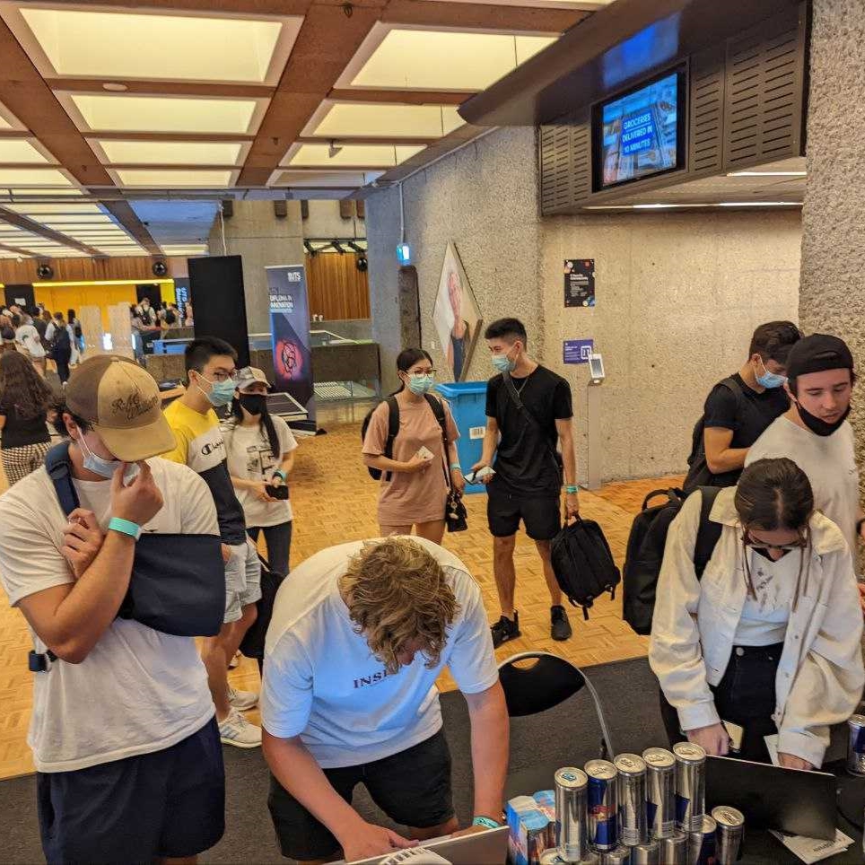WayexOfficial's tweet photo. We had an awesome time this week at UTS Orientation! It was great chatting with the students at UTS about how CryptoSpend started while also educating them on all things crypto!

@UTSEngage @UTSStartups https://t.co/Ev1ALoqVeG
