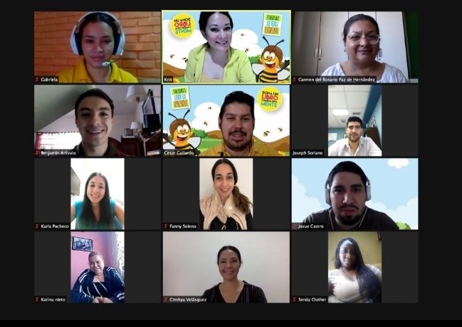 Cgallardorr's tweet photo. Orgulloso del equipo de Dona Un Libro, Cambia Una Mente en Honduras, Guatemala y El Salvador.

Gracias a este equipo estamos apoyando docentes y niños de todo el triangulo norte.

#LeerEsAprender #DonaUnLibroCambiaUnaMente #Honduras #Guatemala #ElSalvador https://t.co/B7E9RkfHzu