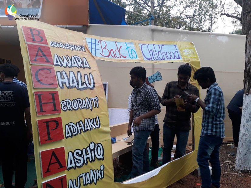 gopali_youth's tweet photo. This #ThrowbackThursday, we revisit Spring Fest 2019, back when it was offline, and our stall at SF!
The SF stall was based on the topic of cleanliness.
With hundreds of people turning up, the event was a success.
#springfest2019 #gyws #cleanliness #ngo #socialcause #emotions https://t.co/b3Zg4uzYdf