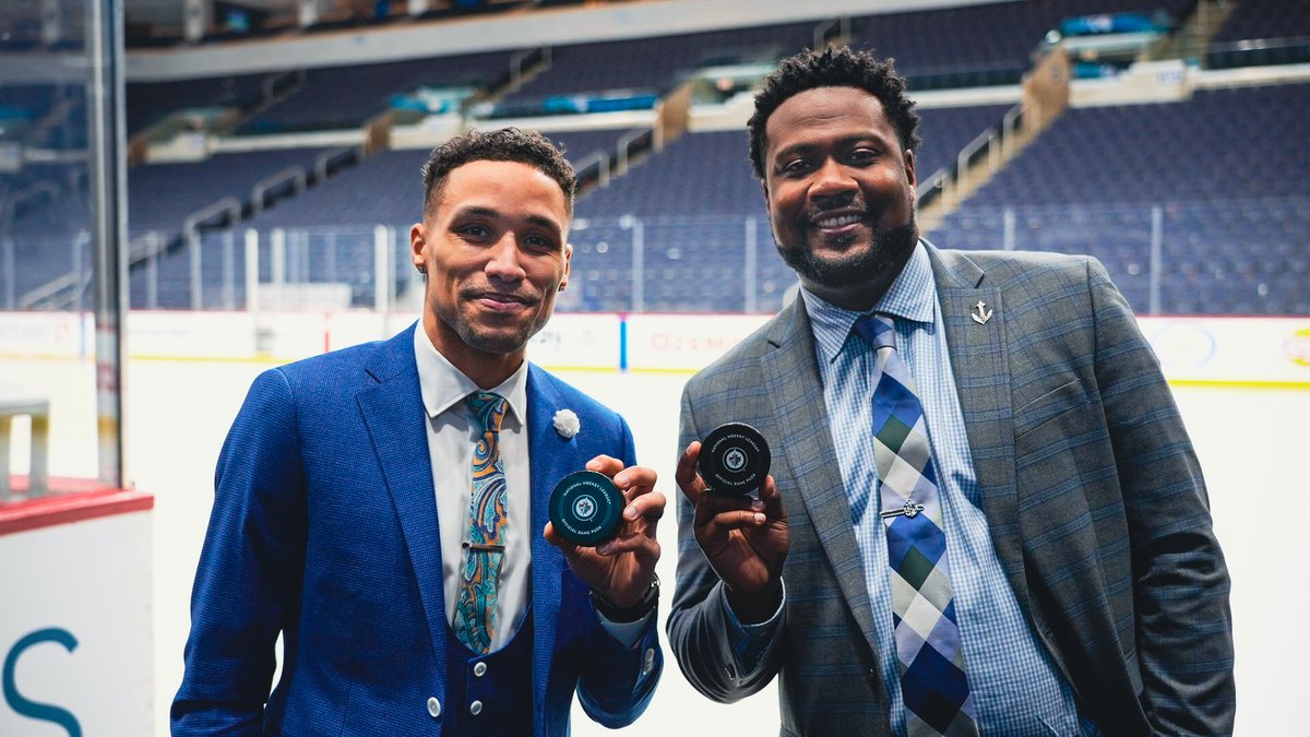 SeattleKraken's tweet photo. History made. 💙 https://t.co/E4ClD8fkCv