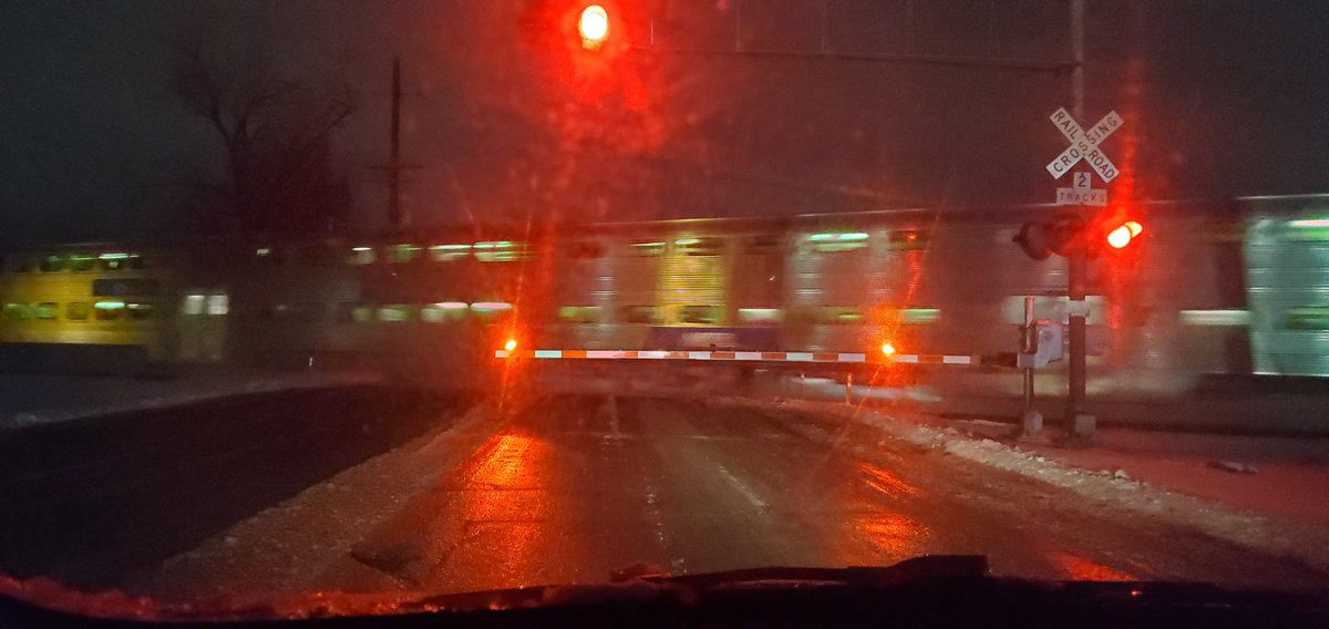 POKEMONkillerrr's tweet image. I wanted to play subway surfer irl
