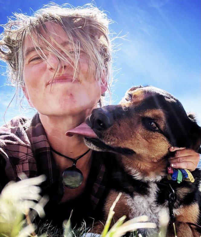guineapigsas's tweet photo. I lick you and I like how 
you like how I lick you
but I don’t need you 
because I lick myself too

@amandapalmer https://t.co/IqaFnKP1ha