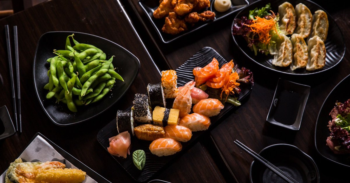 Okamiaustralia's tweet photo. At OKAMI, you can stuff yourself silly with bottomless platters of sashimi, tempura, gyoza... Over 30 authentic Japanese dishes on our popular ALL YOU CAN EAT menu let your endless Japanese food dreams come true. Quickly, grab your Japanese food-loving friends for this weekend. https://t.co/YqlcPHgLwl
