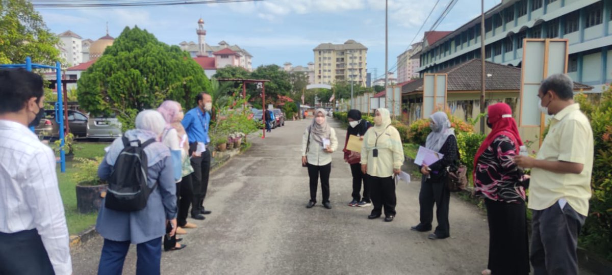 Bpp4CKP's tweet photo. LAWATAN TAPAK PROJEK PEMBINAAN BANGUNAN BAHARU 6 BILIK DARJAH DAN 12 BILIK DARJAH UNTUK KELAS PROGRAM PENDIDIKAN KHAS INTEGRASI SERTA LAIN-LAIN KEMUDAHAN DI SMK BANDAR TASIK SELATAN, KUALA LUMPUR PADA 18 FEBRUARI 2022,BPP4,CKP BERSAMA KPM JPN DAN SEMUA HODT @BalamuruganIr https://t.co/L4IsFT8qbg