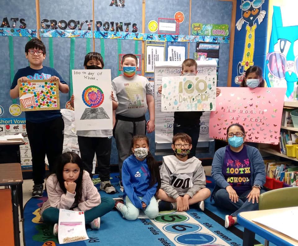 GoMightyBrahmas's tweet photo. Sharing with you several images from our students at Harrel Elementary celebrating the 💯th Day of School!! 🎉🎊 #BrahmaStrong #BrahmaPride #KISDUnited #TogetherAgain #SafelyLearningTogether @PerezCissy https://t.co/ayzV2H3DQe