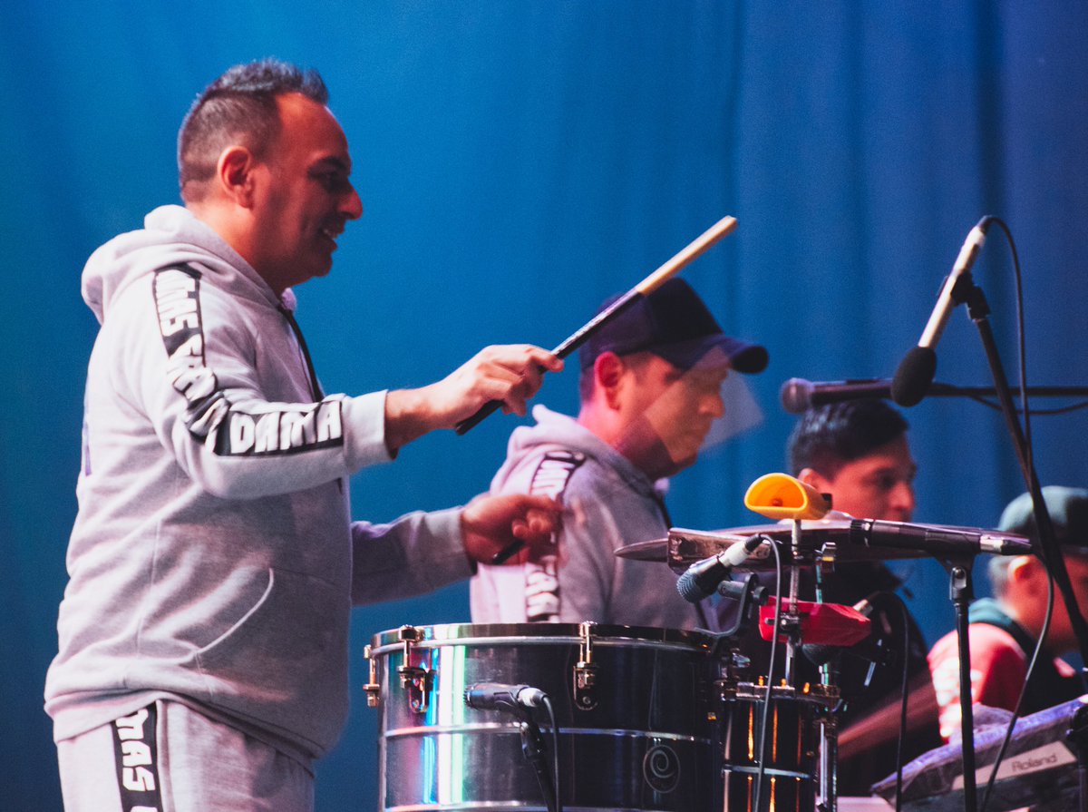 FiestadelLago's tweet photo. DAMAS GRATIS hizo vibrar 🎹 el anfiteatro con sus grandes éxitos 🎉💣#FNDL2022 @pablitolescano https://t.co/O994KyWmvJ