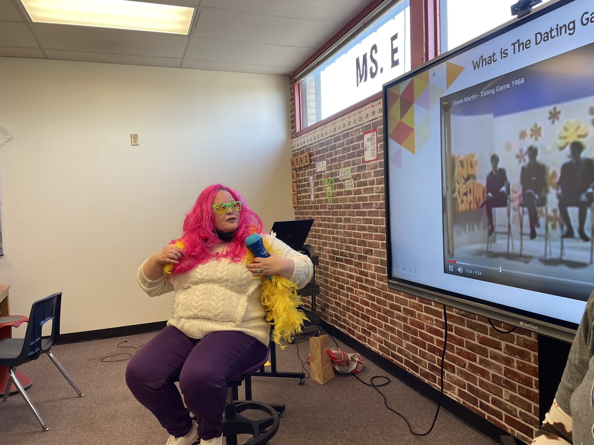 Team_Kamas's tweet photo. Seriously, I want to be in her class. First, a number sleuth. Next, a triangle dating game! How much fun is 6th grade math with @Kris10Etheridge? @CDFulkes_MS https://t.co/vV4uHF6Yka