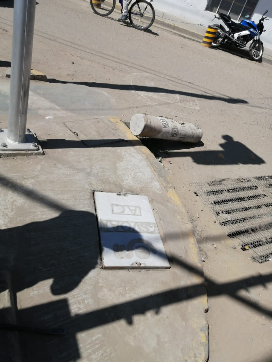 Esta tapa se colocó en periférico y prolongación de Mier y Terán. "tapar un registro es salvar vidas" y lo hacemos en sinergia con <a href="/ElectricaMex/">Electrica Mexicana</a>