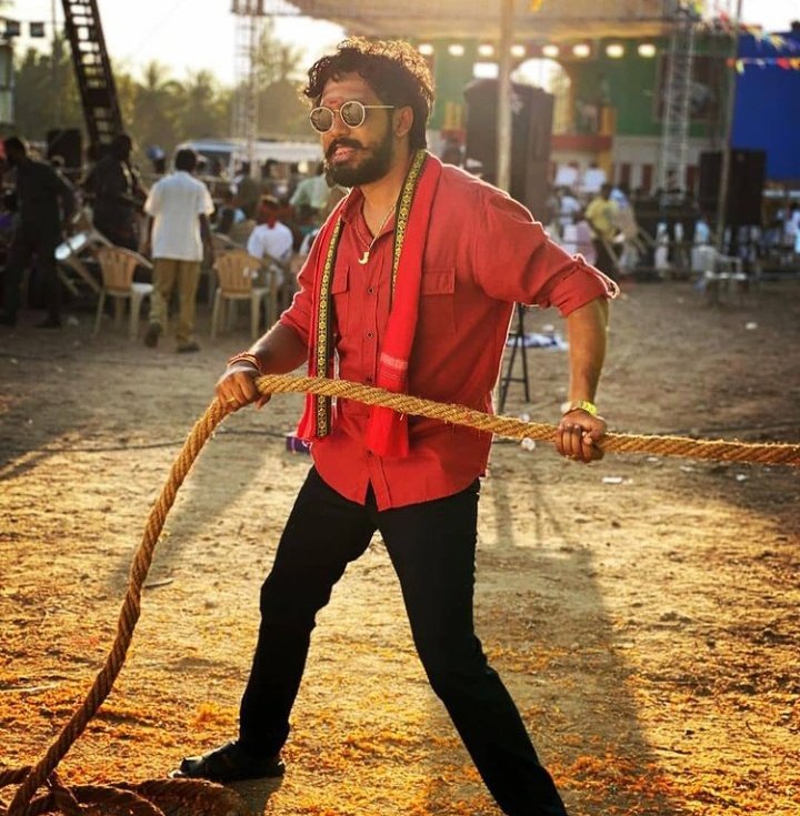 Vijay_HipHopFc's tweet photo. Just 1 Days to go for the Grand 24 hours trend to begin ⏳😎

#HHTians are you ready for the celebration ? 🤩🥳

#Anbarivu #HHT6 #hiphoptamizha https://t.co/2qk0X1UacT
