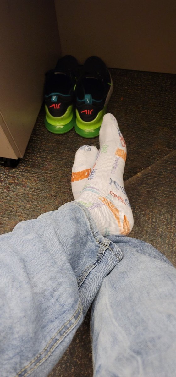 adonismke's tweet photo. @ZAGREUSbonez Handsome, I love your sock game. I've always had a thing for socks but just started getting into fun socks for myself. These are my favorite so far https://t.co/4irrtXruMI