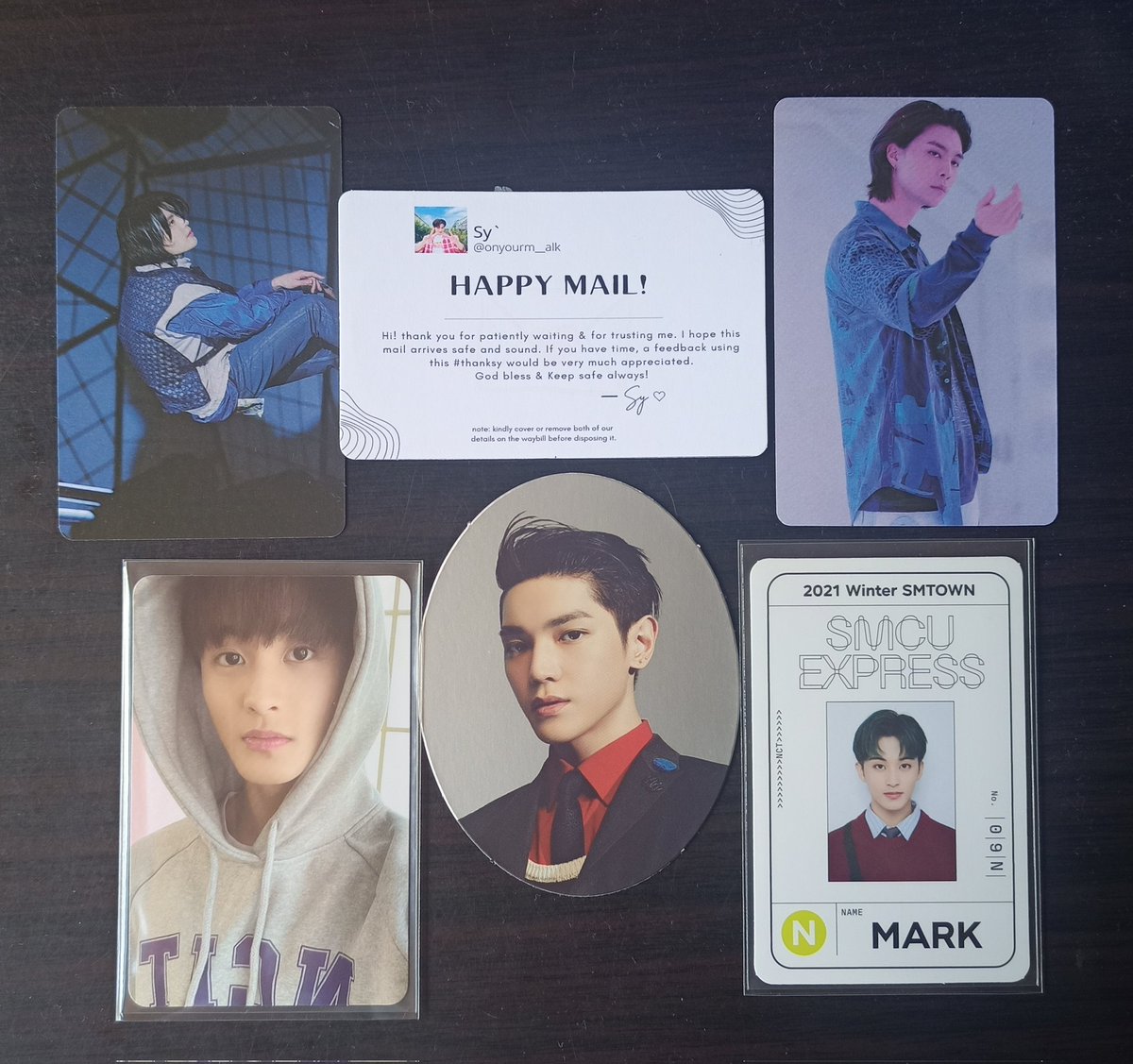 markleeesss's tweet photo. Thank you so much po @onyourm__alk for packing them safely💚💚 thank you din po for the Taeyong freebie plus Yuta and Johnny^^ 😊😊#thanksy https://t.co/fVfaDxiRyc