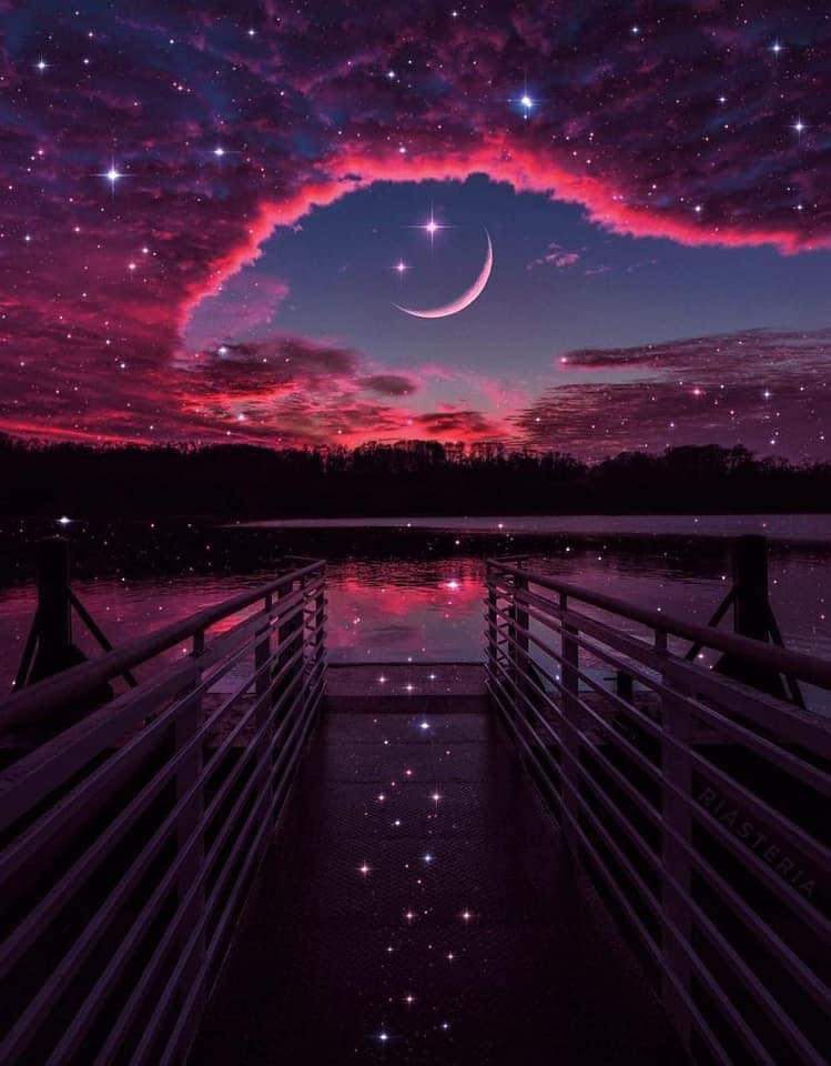 SitiosVirales's tweet photo. La sonrisa de la luna!! https://t.co/fmmMbdFrTr