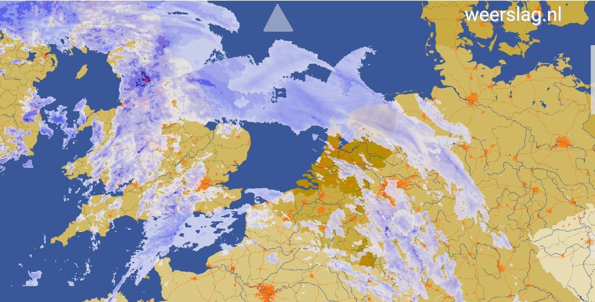 We starten met regen en buien: weerslag.nl/# vanmiddag toenemende wind vanuit het zuidwesten en zeer zware windstoten weerslag.nl/gfsforecast/LT… vanacht neemt de wind af. Zaterdag eerst zon later regen.