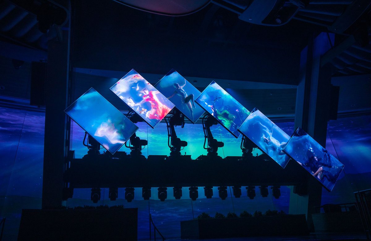 NickWeirShowbiz's tweet image. 36 axes #AdvancedRobotics + Live Performance Capture + ultra HiRez Video Playback = #two70 on #OdysseyoftheSeas. We take great pride in pushing all limits and boundaries in Entertainment. Stay tuned…