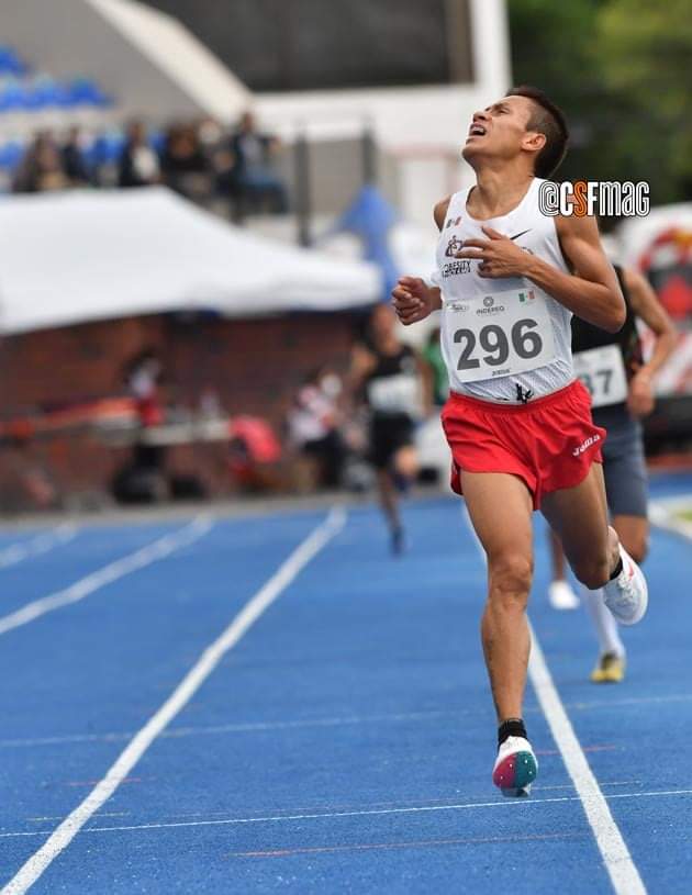 csfmag's tweet photo. "Un año más siendo feliz porque hago lo que me gusta, muchas gracias a todos por sus felicitaciones!"

-Patricio Castillo
Febrero 17, 1992
Maratonista 🇲🇽
2:11:24 https://t.co/OPknL7HGDl