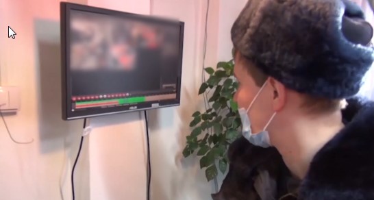 umvd72's tweet photo. В Тюмени в полицию с сообщением о повреждении имущества обратился директор кафе. Сотрудники полиции осмотрели место происшествия после пожара, изучили записи камер и установили причастность неоднократно судимого 46 летнего тюменца. Мужчину задержали по месту его проживания. https://t.co/CWxWn4qIri