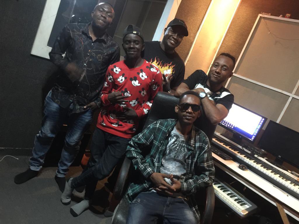 Wakazi's tweet photo. Studio life… @ MV09 Records with @Cjamoker #JrJunior #SniperFlowz @TNendeze & Ommy Daddy.
#MovesContinue #Workethic https://t.co/B6fpO3vwgr