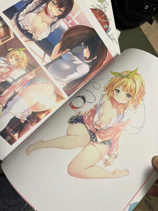 変好き画集、見本誌いただきました!10冊!!!
発色がめちゃくちゃ良く、是非手に取って見てもらいたい…!😇 