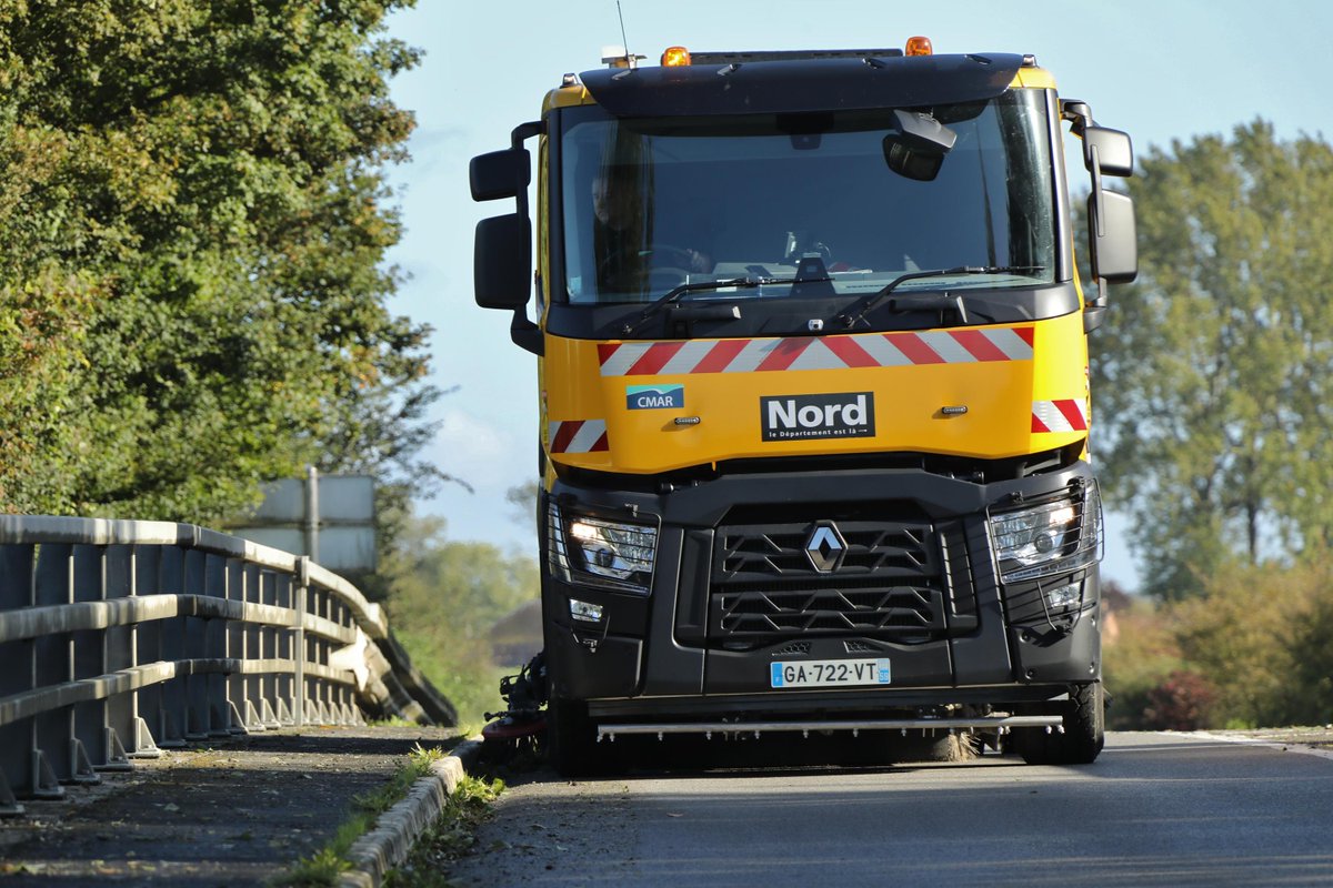 departement59's tweet image. ⚠️ Tempête #Eunice : les équipes de la voirie départementale sont prêtes à intervenir à travers le Nord. 

Suivez les conseils du @prefet59 : ne vous rendez pas en bord de mer, ni en forêt, reportez vos déplacements. #vigilanceOrange #ventViolent