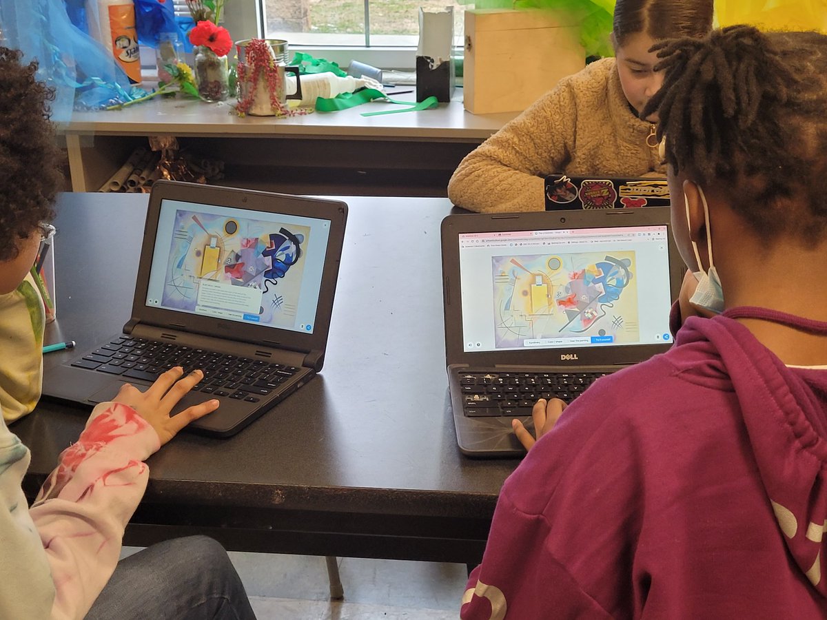 Students in Mrs. Jones class use Google Arts and Culture to learn about Kandinsky art 🎨 <a href="/RAMiddle_RAMS/">Robert Anderson</a> #RAMSinspire #a5instruction