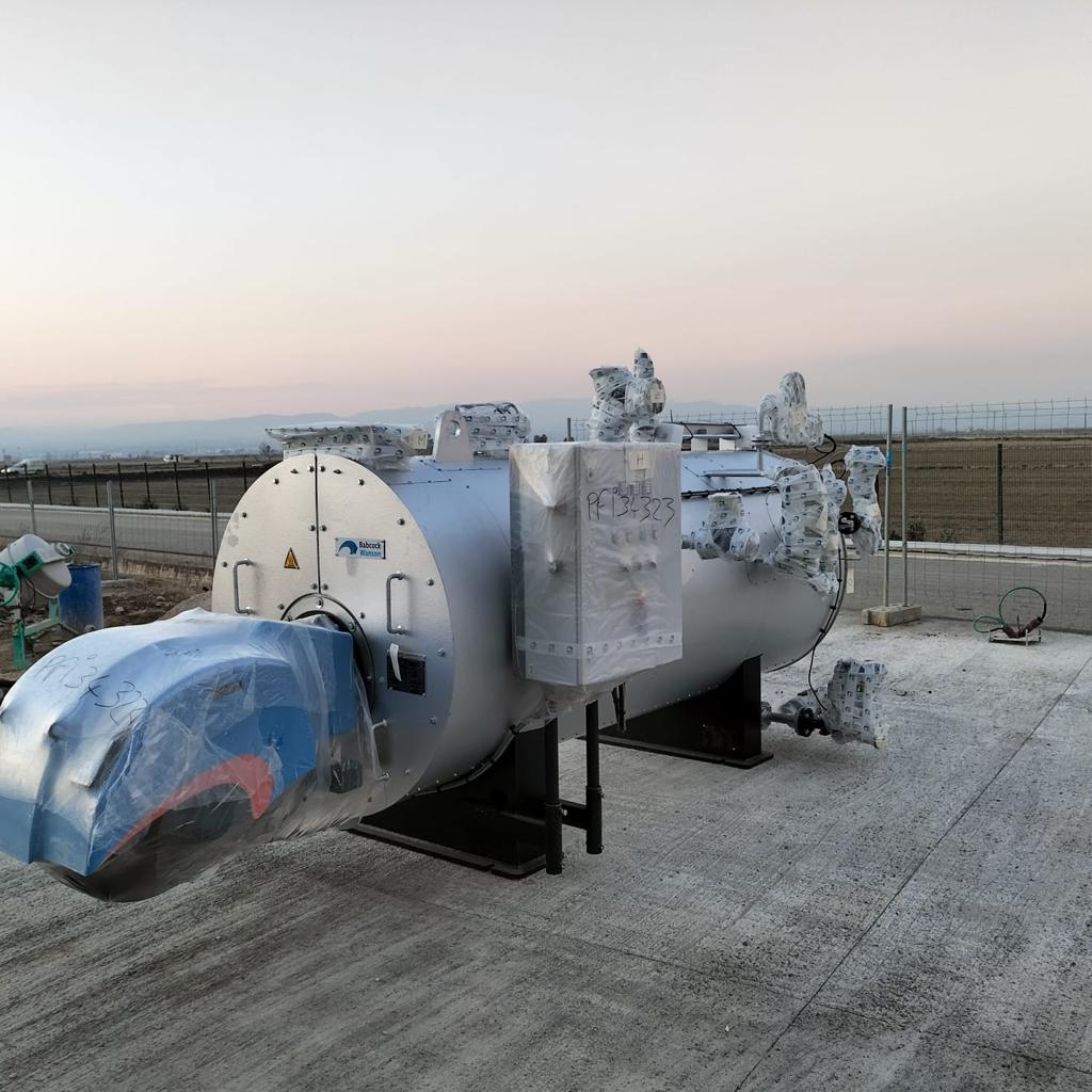 CasalsAlso's tweet photo. Preparació de l'instal·lació d'una caldera de vapor Babcock Wanson. per a l'indústria alimntària.

#calderavapor #caldera #instalaciones #vapor #tecnico #serviciotecnico #calderaindustrial #industrial #industria #industriaalimenticia #industrialimentaria #manteniment https://t.co/zyHryZ0dQL