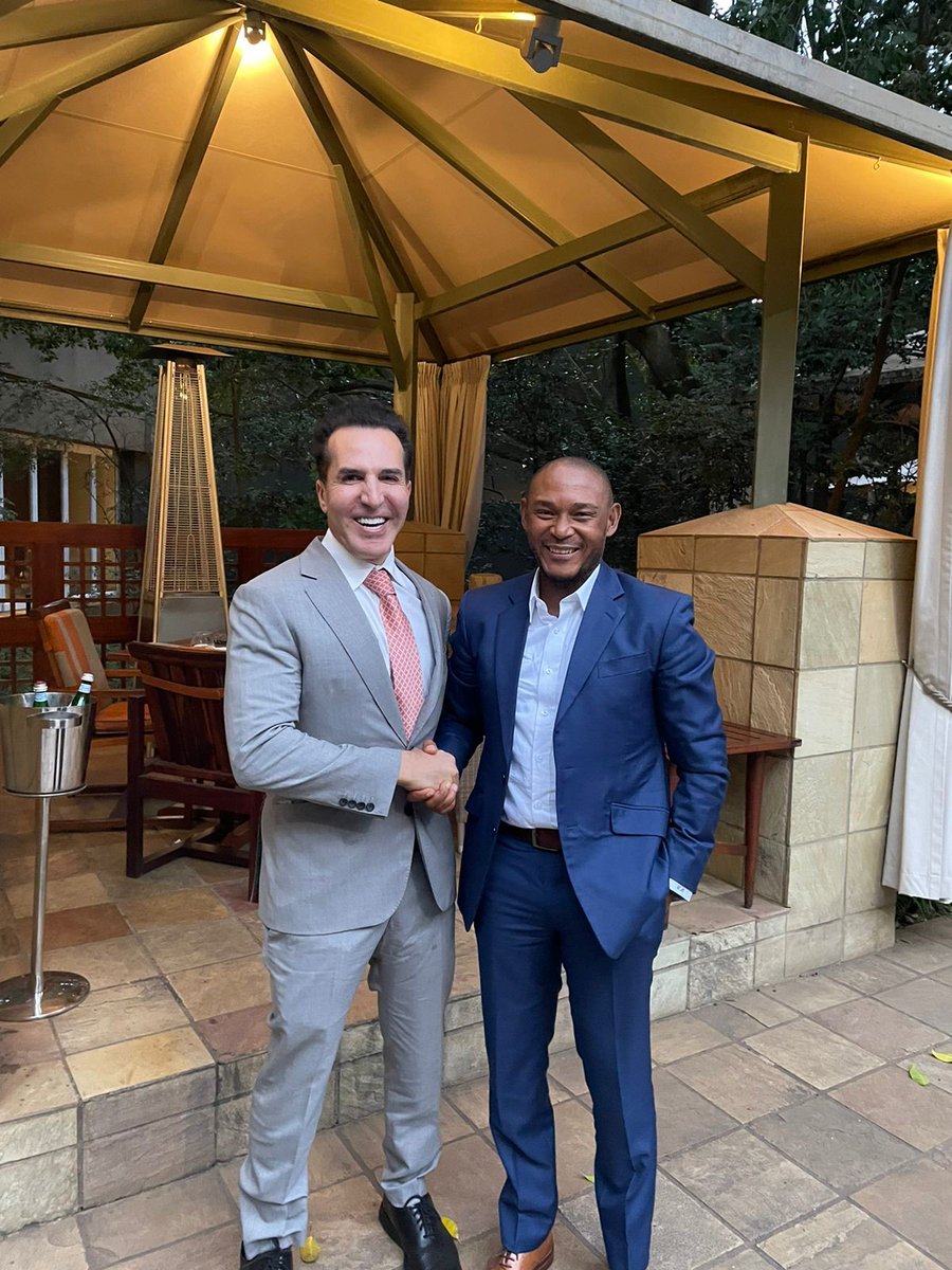 Great to meet <a href="/CharlesMolapisi/">Charles Molapisi</a> MTN South Africa CEO! <a href="/IHSTowers/">IHS Towers</a> is fully committed to supporting MTN’s strong network and we are excited to share our operational and engineering expertise #1performance #MTNSouthAfrica #telecommunications