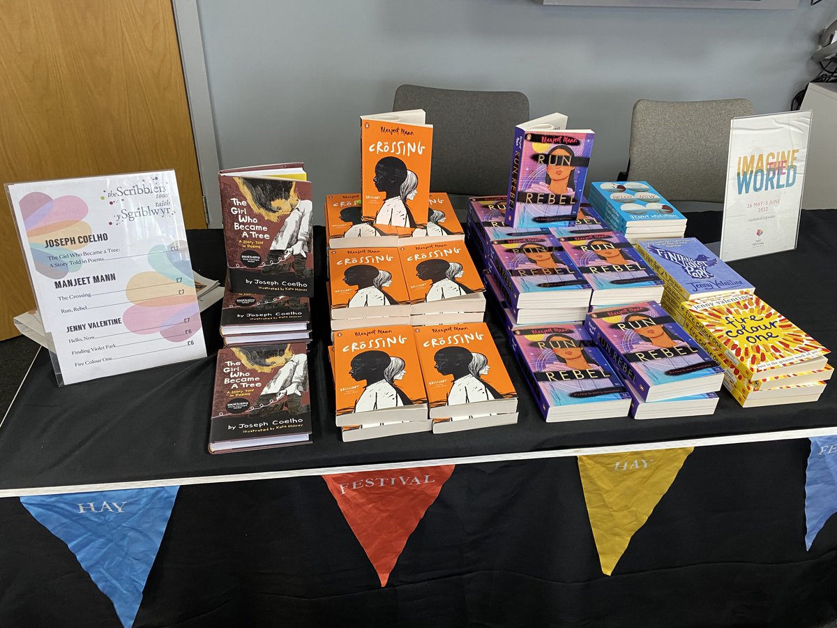 ReachingWiderSE's tweet image. Hoffem ddiolch yn fawr i @josephacoehlo ac @manjeetman am fynychu'@cardiffmet ar gyfer #scribblers daith - cafodd y disgyblion amser gwych! @hayfestival