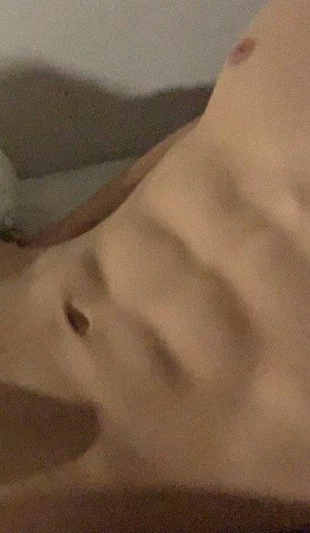 GiansonD's tweet photo. More pa ba? 💦💪 https://t.co/2uMXmjpOdI