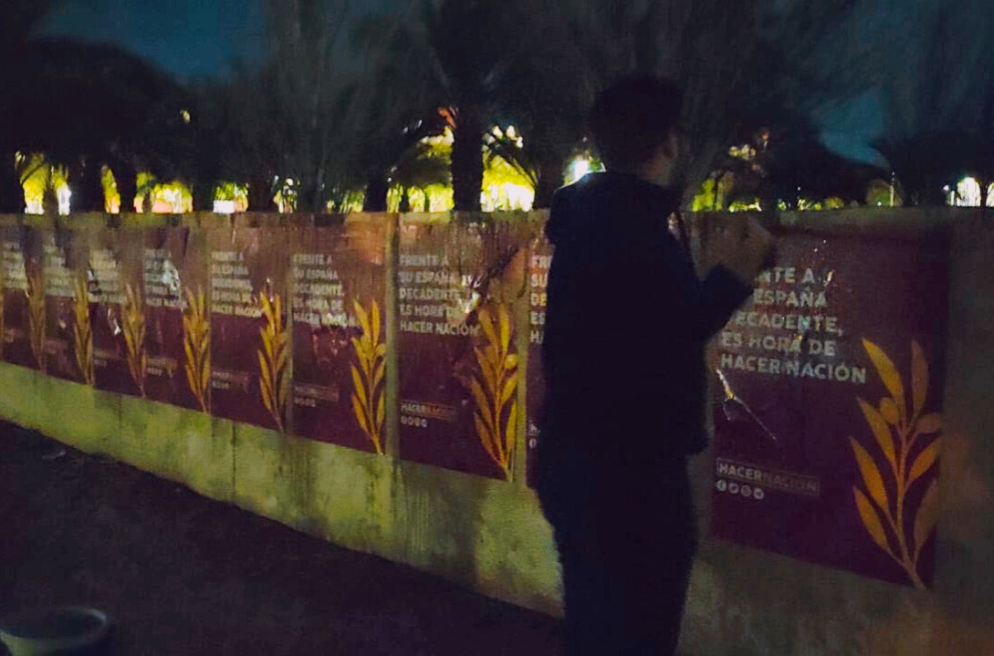 HN_Alicante's tweet photo. #Activismo | Seguimos trabajando para despertar voluntades y construir una resistenca solida y revolucionaria frente a un sistema en decadencia.
#DefiendeELCHE https://t.co/mVdgphgPAL