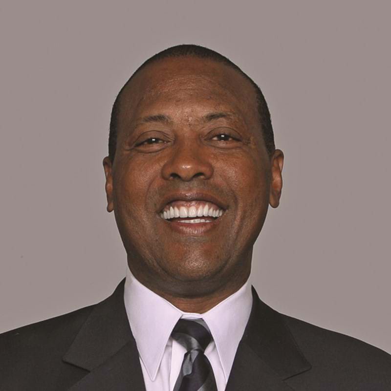 TomAbdenour's tweet photo. An honor to recognize Ronnie Barnes @Giants & @pfats_com for #ATBHM I met Ronnie when he was a GA for Clint Thompson @AIRLabsMSU He's dedicated himself to our profession each day the sun has risen from the east. Sincere thanks for your friendship & all you have done for @NATA1950 https://t.co/DgifWQT7pB
