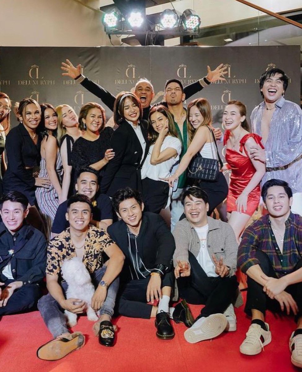 rivas_believer's tweet photo. Deluxury Relaunching Event 💗 https://t.co/jiMbHg556G
