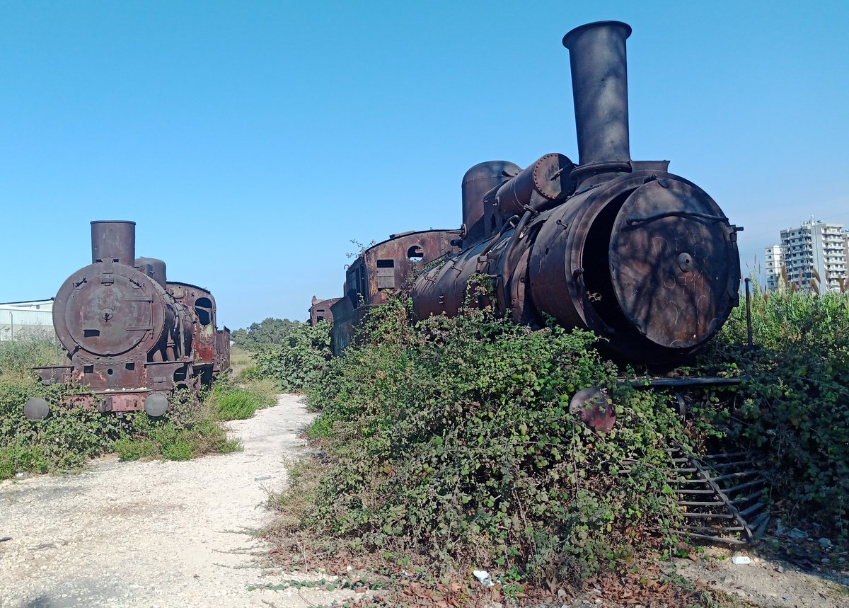 MarkDmowski's tweet photo. Te piękne lokomotywy w następnym vlogu... #Liban #Lebanon #trypolis #tripoli #podróżnik #podróżemałeiduże #podróże #urbexphotography #urbex #urbexutopia #trainspotting https://t.co/I82FuOA8Bc