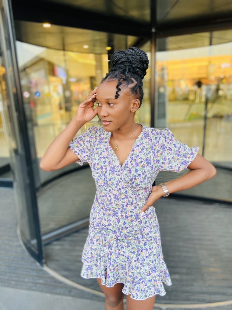 tuu_kuku's tweet image. If you are like me you know there is so much you can control throughout the day. 
What I can control is the way I think and how I perceive the world around Me.

Think positive thoughts about yourself. Believe in yourself  and in the path you have chosen.