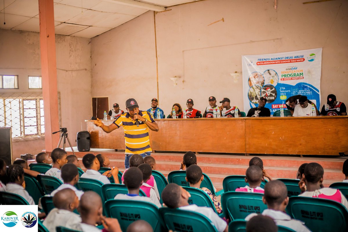 ab_ochuko's tweet photo. When I look back, I will remember my humanitarian services in the fight against Drug Abuse and Cultism in Okpara waterside , ETHIOPE East LG. Nigeria.@vanguardngrnews @benigbakpa @ndlea_nigeria @UNICEF_Nigeria @IAOkowa  #SayNoToDrugs https://t.co/jhij9uZ1vF