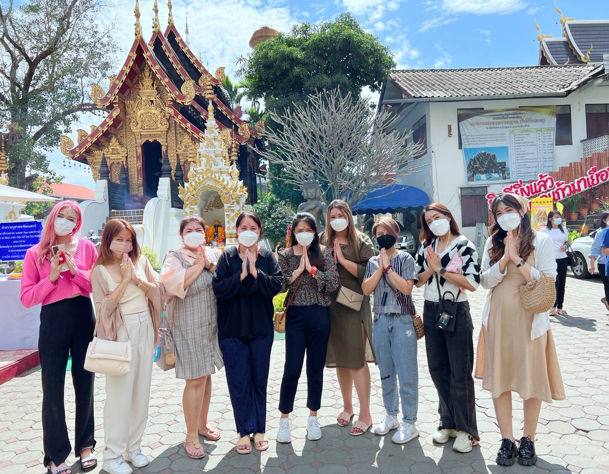 maysylvie's tweet photo. มิชชั่นคอมพลีท เจิมแล้ว เฮงๆ ทุกคนค่า🙏🏻
.
@Nantterace @PINKSTIRA @aoy_engine @Naenay_naka @littleghost_19 @jeabjeabhiyoko @ib0810 @OhOpor1 https://t.co/ZE2SvyQ2Og