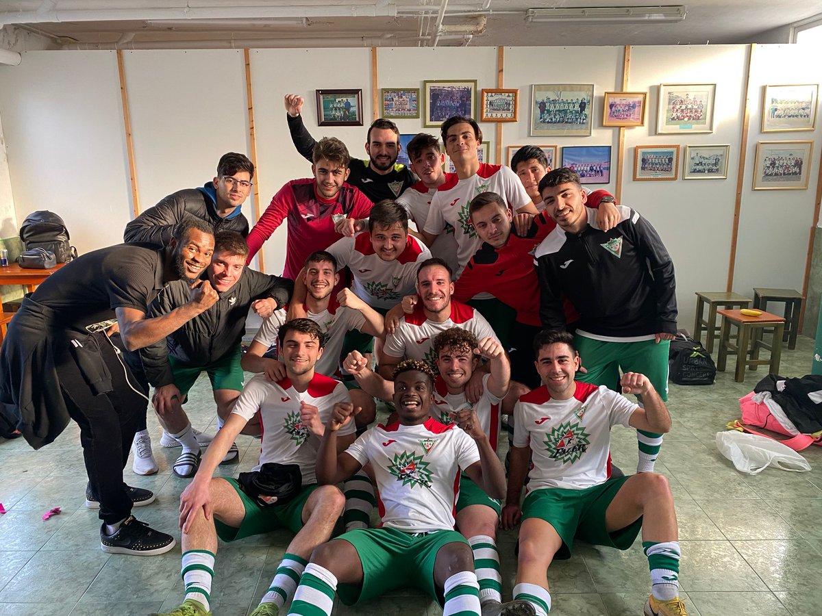 ElcheSporting1's tweet photo. ¿Cómo crees que quedó nuestro Senior?

https://t.co/uQ2UEQV3VK https://t.co/pKnxaRmhIk