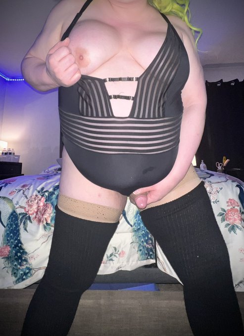 Don&rsquo;t you wanna taste?😎😈😇 https://t.co/ov9Jfan5tp  @tgirlseeker @TgirlPromo1 @transsensual @transangelsxxx @TMagazine6<a class="tags" href="/tag/tgirlseeker">@tgirlseeker</a><a href="/tag/blue"class="tags"><span>#blue</span></a>