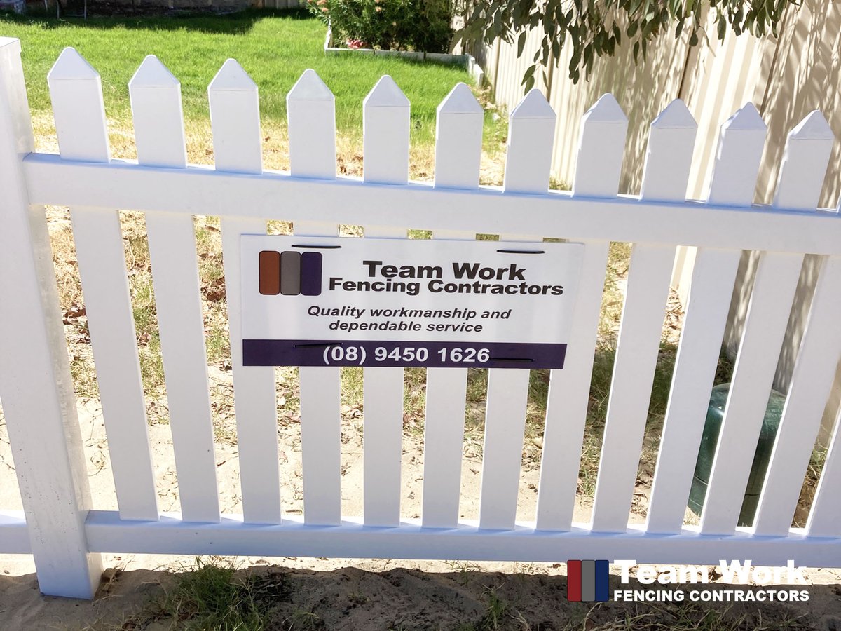 TeamWorkFencing's tweet image. New English Flat PVC picket fence with letterbox installed in Eden Hill, WA. 

Looking for a reliable and experienced team of fencing contractors for your next project? We're experts in PVC picket fencing and can provide a beautiful finish to your home. 👍