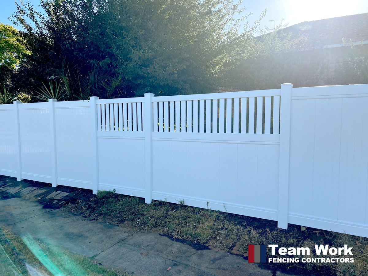 TeamWorkFencing's tweet image. We installed a modern PVC privacy fence in North Beach. Our team did a great job! We're excited to do more fencing jobs in the future. If you're looking for a beautiful fence for your home, contact us today!
bit.ly/3ecKCOL #privacyfence #pvcfencing #pvcfence #pvcfences
