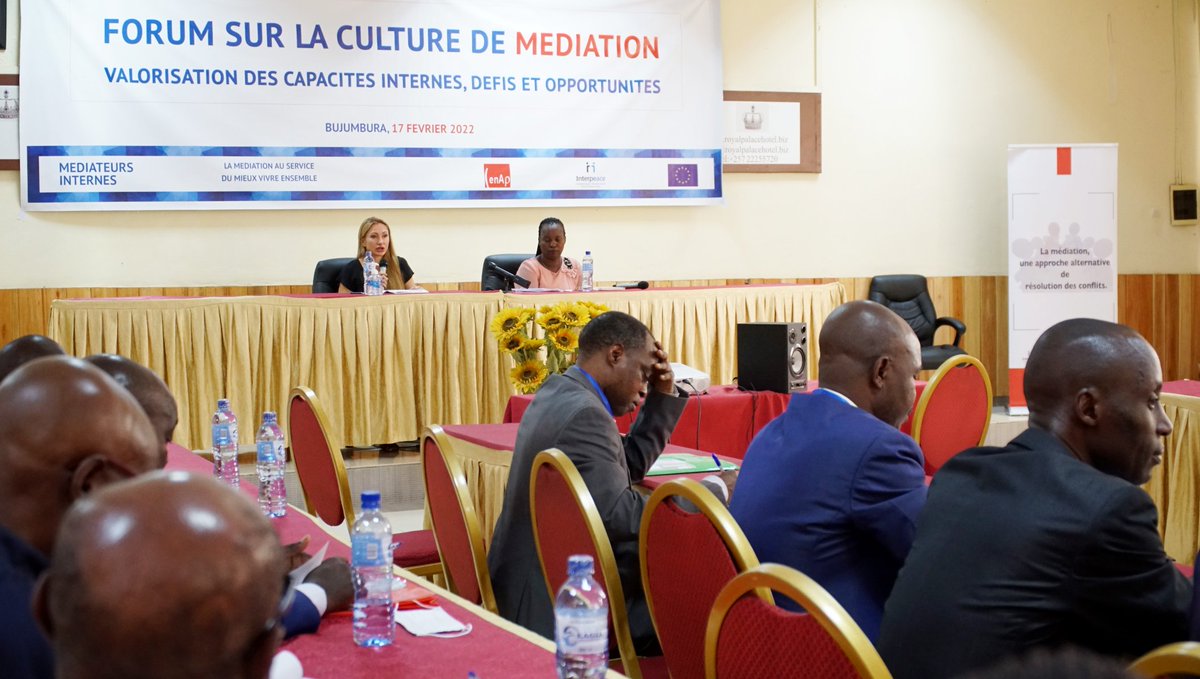 Jimbere (@magazinejimbere) on Twitter photo ⚖️ Ce 17/02/2022 en <a href="/MairieBuja/">Mairie de Bujumbura</a>, le <a href="/CENAP_bi/">CENAP Burundi</a> organisait un forum sur la culture de la mediation. Un des constats relevés auprès de la population cible: "Les lois ne sont consultées et prises en compte que lorsqu'un conflit éclate", indique Tatien Nkeshimana, chercheur
#Burundi ⚖️ Ce 17/02/2022 en <a href="/MairieBuja/">Mairie de Bujumbura</a>, le <a href="/CENAP_bi/">CENAP Burundi</a> organisait un forum sur la culture de la mediation. Un des constats relevés auprès de la population cible: "Les lois ne sont consultées et prises en compte que lorsqu'un conflit éclate", indique Tatien Nkeshimana, chercheur
#Burundi