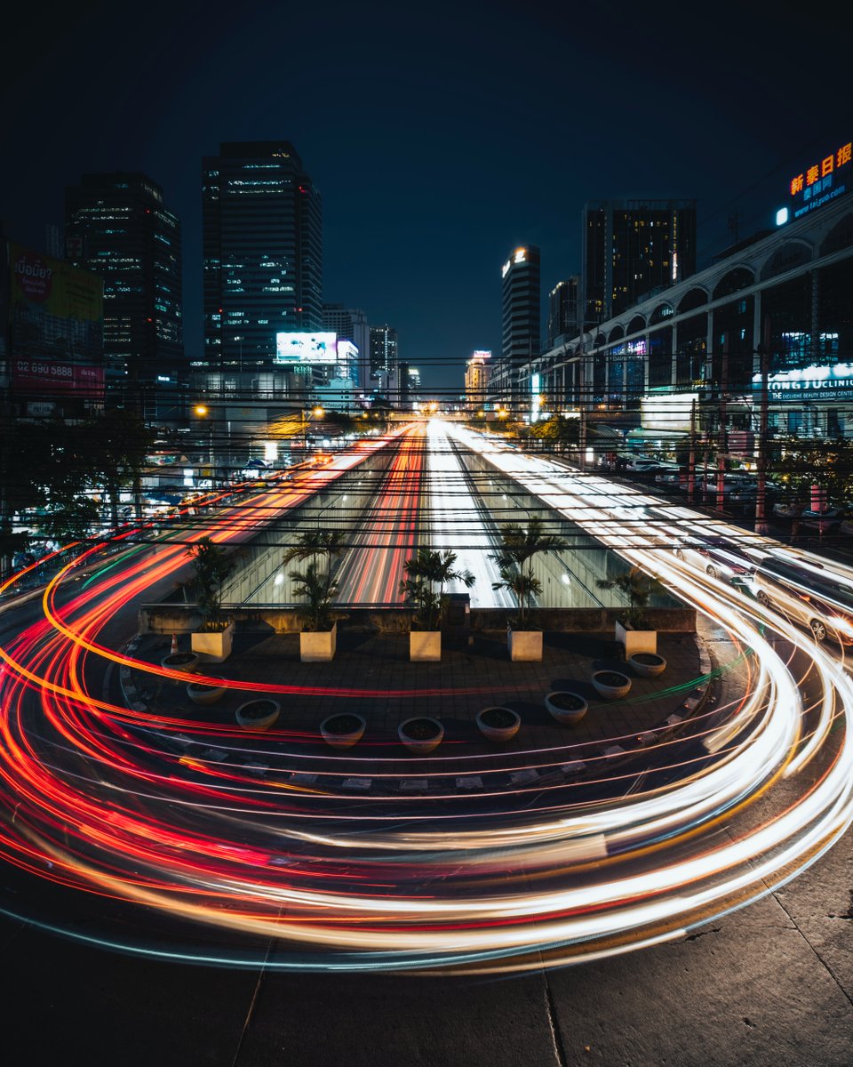 TheDrum's tweet photo. AI. Blockchain. The metaverse. Ever feel like you can’t keep up? 😰
It’s not you. In the age of exponentiality, things are moving FAST.
But what is exponentiality? And how can businesses adapt?
👉 https://t.co/QZriXydmx0
#exponentiality #AI
#blockchain #3Dprinting https://t.co/6R6tCHEBU4