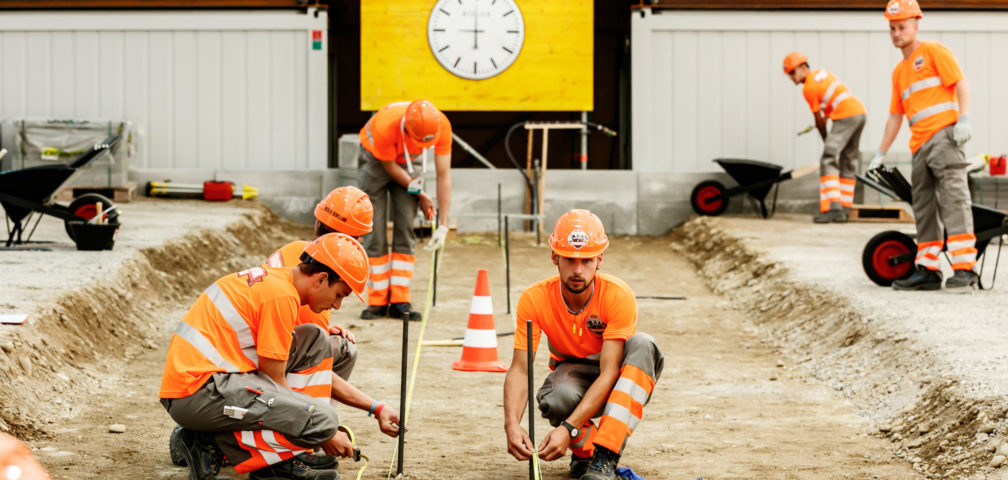 Vorausscheidungen der Strassenbauer-Schweizermeisterschaft 2022 – jetzt bewerben!
Anmeldung und weitere Infos auf unserer Website: infra-suisse.ch/meisterschaft
#swissskills #strassenbauer #schweizermeisterschaft