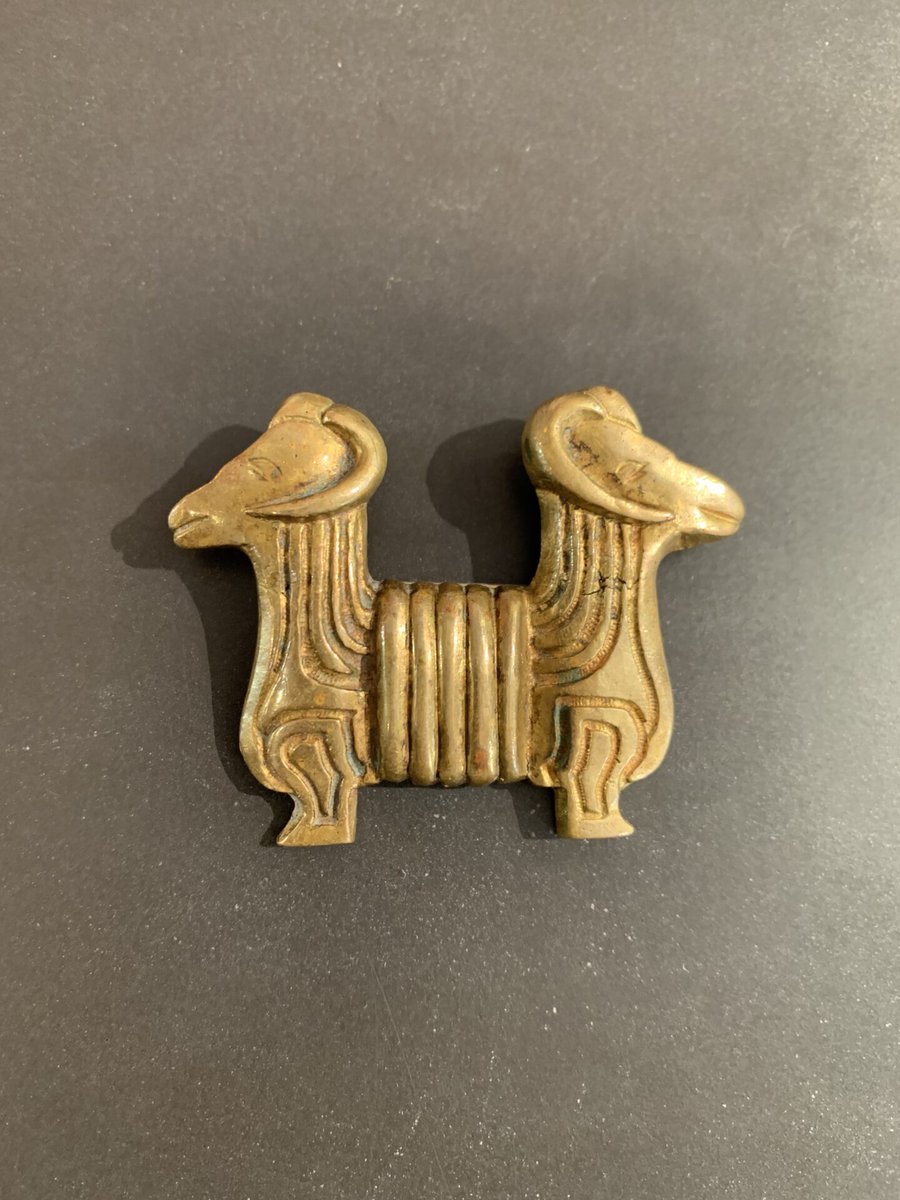 byAuctionLab's tweet photo. Disponible à la vente sur https://t.co/lgHmmHWogE : Line Vautrin - Broche Béliers 
#linevautrin #decorativeart #art #interiordesign #decoration #masterpiece #design #contemporary

https://t.co/0J4CoSXocV https://t.co/wwiP9PEgiL
