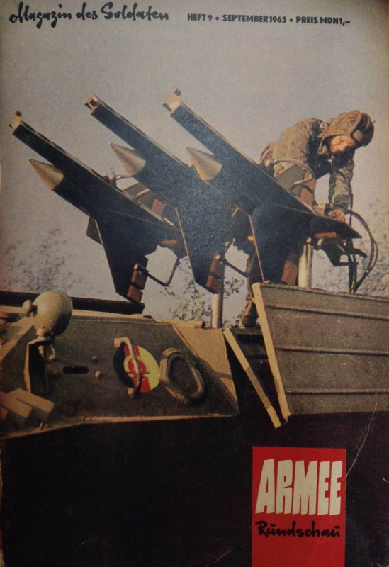 war_only's tweet image. Сегодня читаем ГДР-овский аналог журнала "Советский воин" - Armee Rundschau, где помимо пропаганды и прочей "дружбы народов" печатали еще и фото красивых девушек разной степени обнаженности, например...

war-only.com/fyur-dojche-zo…