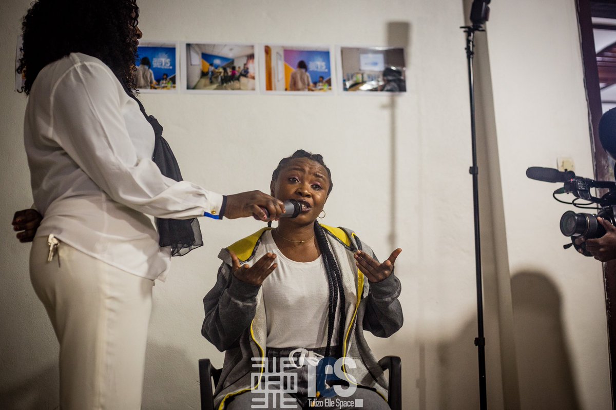 TES_RDC's tweet photo. 12.02.2022 #Restitution de la formation en #photographie avec #10filles #participantes #passionnées.

#Mini_exposition : un travail #magnifique réalisé par nos participantes. 

Merci au formateurs @Martin_Lukongo &amp; #Narcisse

Et @nnp_drc on voit @allykahashy @latouifa pr la #docu https://t.co/ipEKV13J7U
