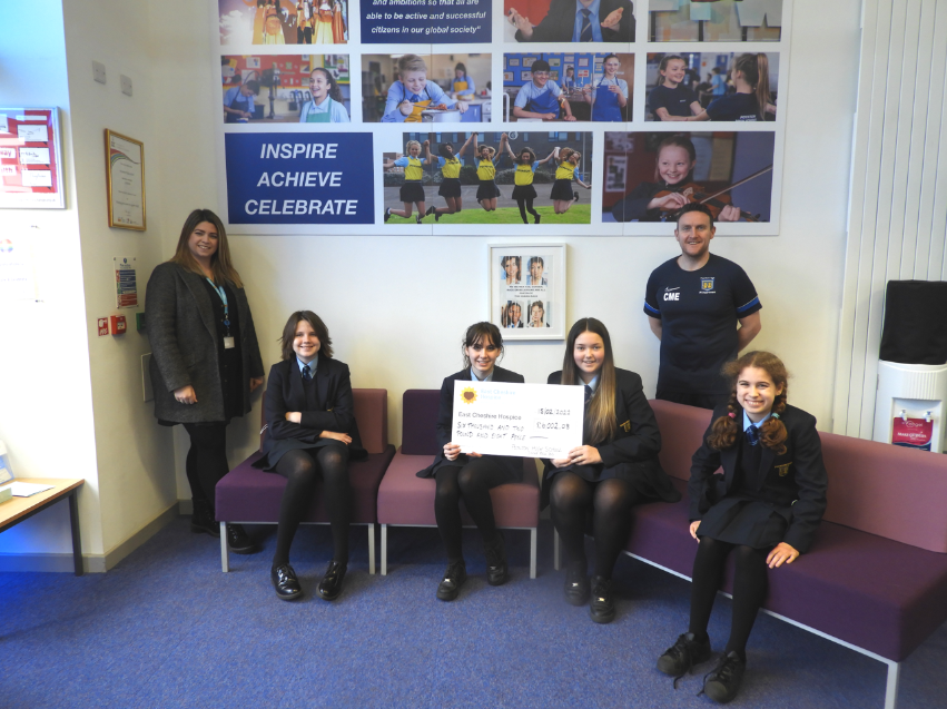 PHS__House's tweet photo. Was great to finally get @ECHospice in to school to celebrate the money we raised from Decembers annual Jingle Bell Jog. Raising a mega £6002.08! Special mentions go to Lauren, Millie Jo, Scarlett &amp; Tilly who raised the most for each house! #jinglebelljog #house 🤑💰💷🎄🎅🏃‍♂️🏃‍♀️ https://t.co/L0pOkrdlL2