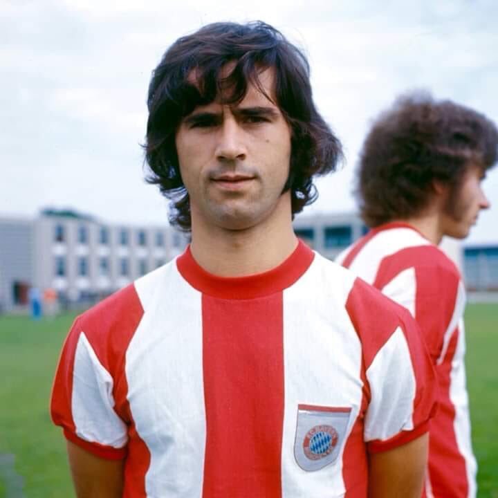 Saker_felix1's tweet image. ١- سجل هاتريك 70 مرة 🔥😰!