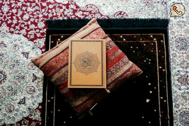 أَنَا صَدِيقُكَ حِينَ لَا تَجِدُ صَدِيقًا ، أَنَا 
أَسمَعُكَ حِينَ يَكُونُ الجَمِيعُ أَصَمُّ  )!💕✨

🌺جمعتكم مباركة🌸