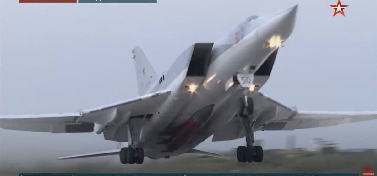 DarikMk's tweet photo. Tu-22M3 with X-32 - Khmeimim Air Base, #Syria 
#Russia #MediterraneanSea #WarDiplomacy #Tu22M3 #USA #NATO #Zvezda 
Via Telekanal Zvezda https://t.co/4rfoAuBelg